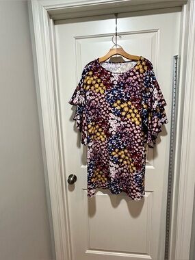 Uncle Frank women’s size L Floral Ruffle Bell Sleeve midi Dress - NWT